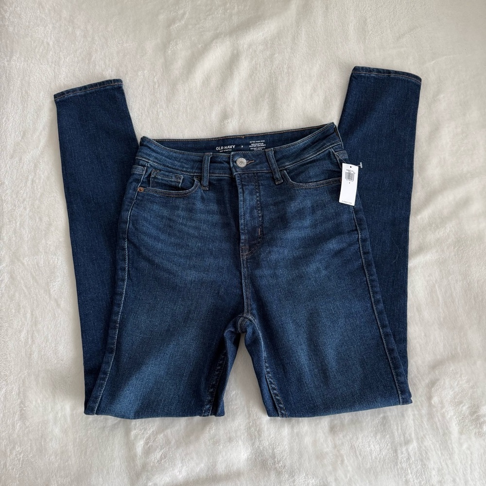 NWT Old Navy Rockstar super skinny jeans extra high rise sz 2